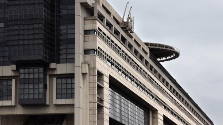 Image à la une de Réunion ce mardi à Bercy sur le redressement des comptes de la Sécurité sociale
