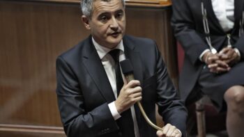 Image à la une de Après les violences en marge du sacre du PSG, Darmanin pointe des condamnations “plus à la hauteur”