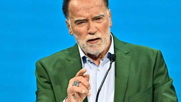 Image à la une de A l’heure de pointe, Schwarzenegger au micro dans le métro de Vienne