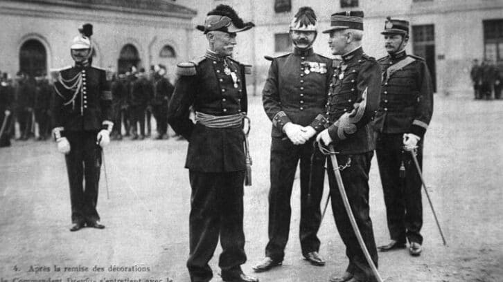 Image à la une de Macron réfléchit à “un geste nécessaire” sur Dreyfus