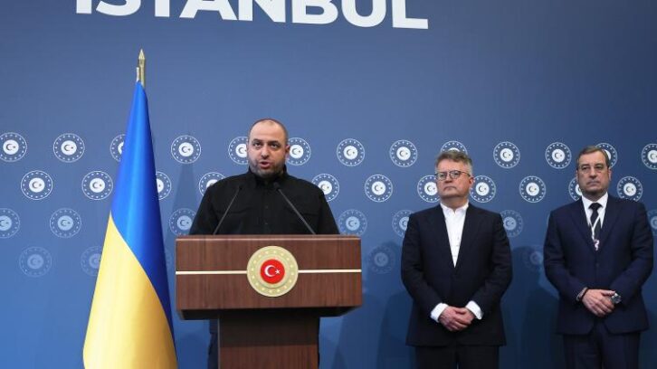 Image à la une de Ukraine: Moscou ne s’attend à aucune “avancée” rapide dans le règlement du conflit