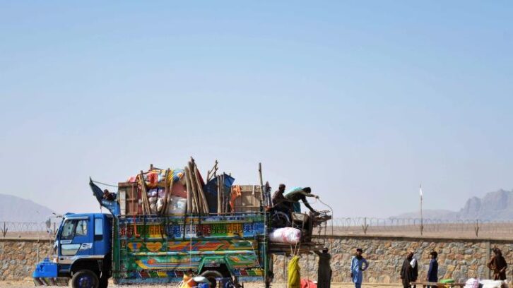 Image à la une de L’ONU s’inquiète d’une hausse “alarmante” des expulsions de familles afghanes par l’Iran
