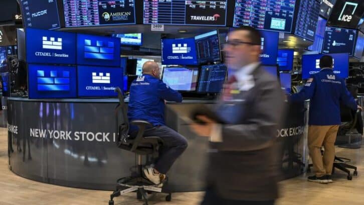 Image à la une de Wall Street fait fi des inquiétudes commerciales