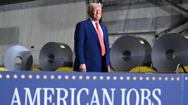 Image à la une de Trump passe à 50% la surtaxe sur l’acier et l’aluminium, avant des négociations à Paris