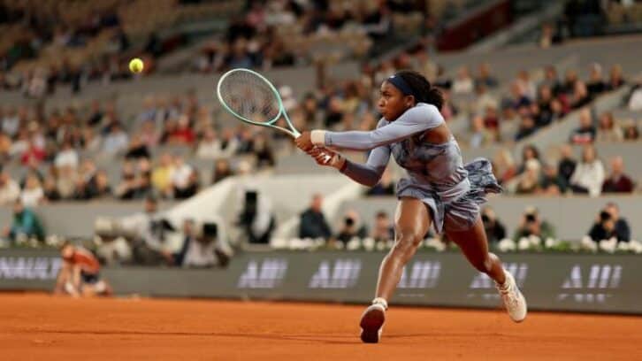 Image à la une de Roland-Garros: Inarrêtable, Boisson rejoint Gauff avant le choc Djokovic-Zverev