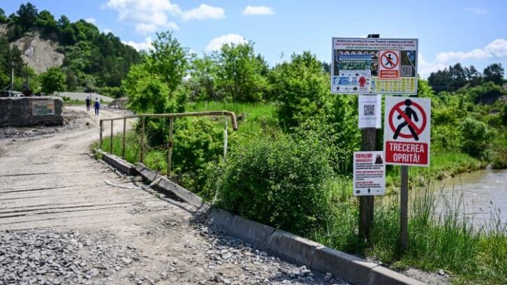 Image à la une de En Roumanie, entre inquiétude et colère autour d’une mine historique inondée