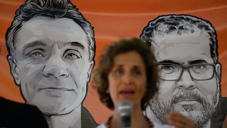 Image à la une de Trois ans après son assassinat en Amazonie, sortie du livre du journaliste Dom Phillips