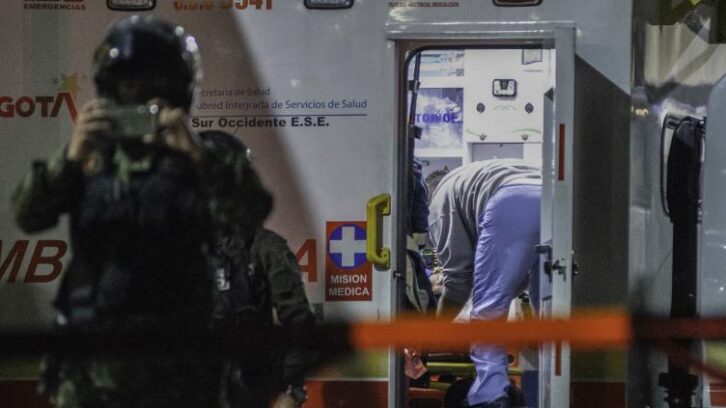Image à la une de Colombie: un prétendant à la présidence blessé par balle à la tête dans un “attentat”