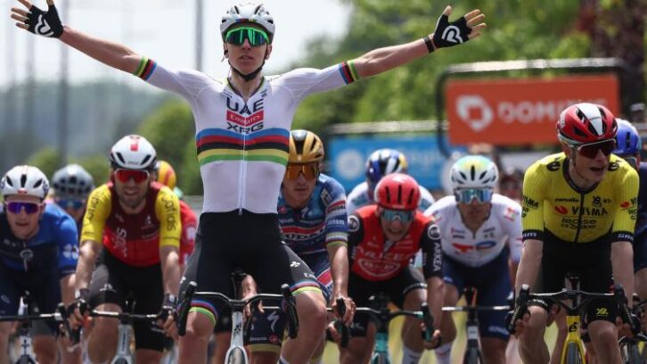 Image à la une de Cyclisme: Pogacar frappe d’entrée