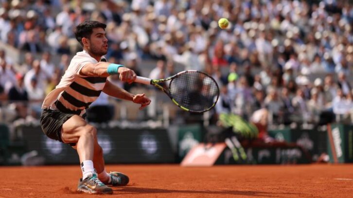 Image à la une de Roland-Garros: Carlos Alcaraz, le champion qui aime s’amuser
