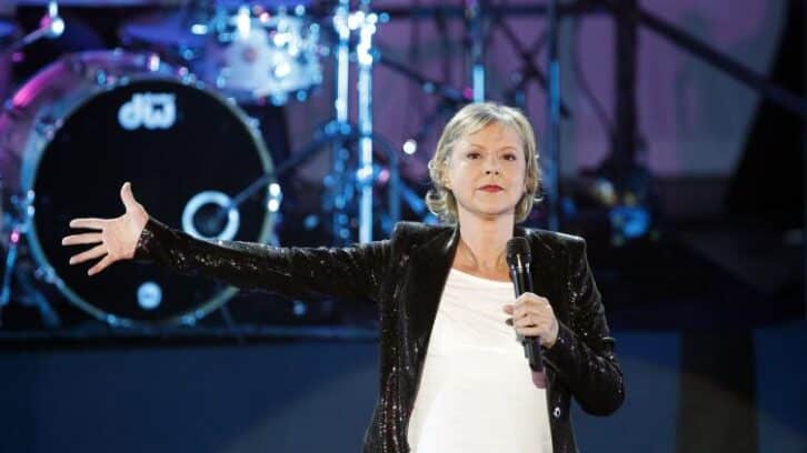 Image à la une de “Comme une évidence”: Dorothée de retour sur scène en avril 2026