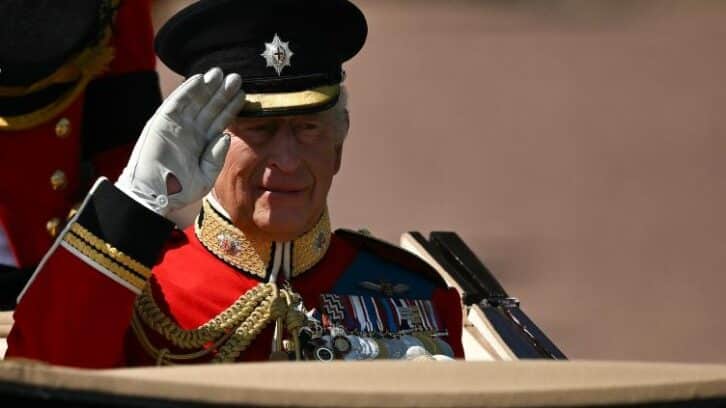 Image à la une de A Londres, la parade d’anniversaire du roi rend hommage aux victimes du crash du vol de l’Air India