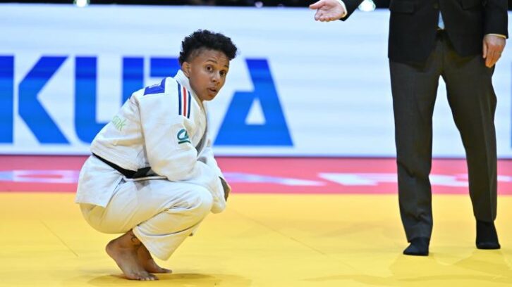 Image à la une de Mondiaux de judo: Buchard tombe mais relativise, journée sans médaille pour les Bleus