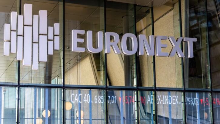 Image à la une de Les Bourses européennes terminent en hausse