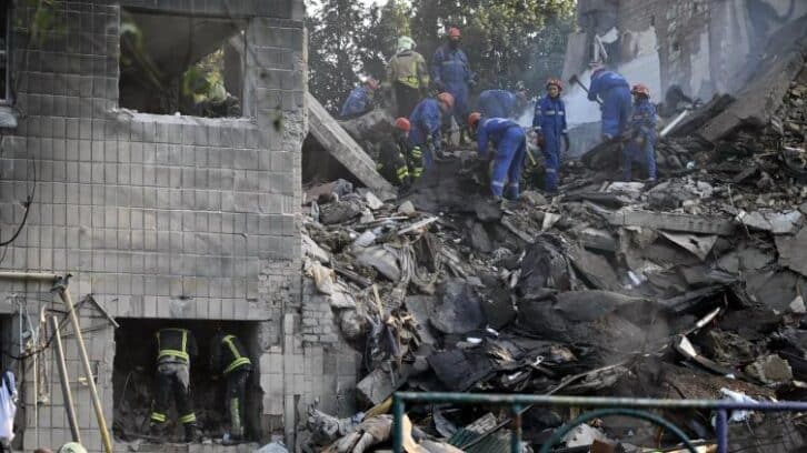 Image à la une de Ukraine: au moins 14 morts à Kiev dans des frappes russes