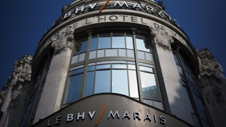 Image à la une de Après le fond de commerce, les murs: le grand magasin BHV change complètement de pavillon