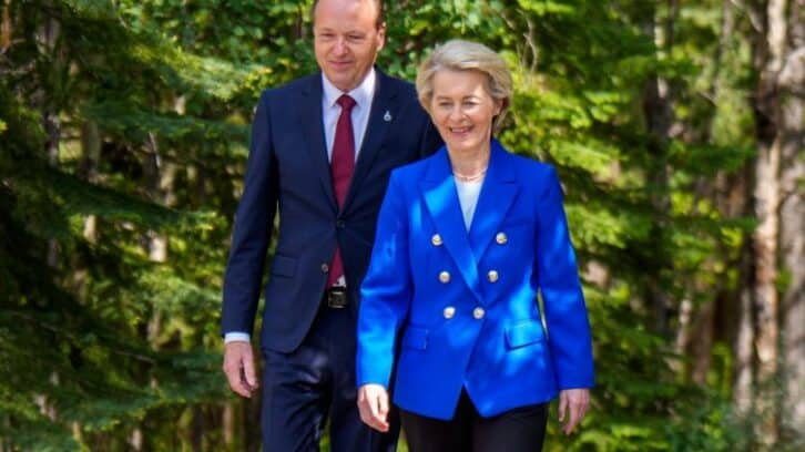 Image à la une de Abaisser le prix plafond sur le pétrole russe n’est plus une priorité selon von der Leyen