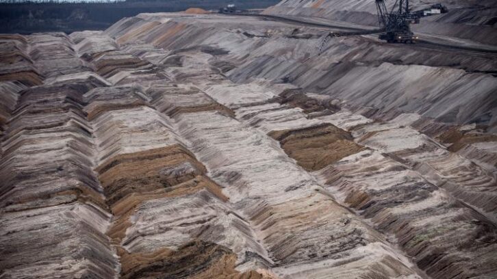 Image à la une de Une ONG préconise de convertir d’anciennes mines de charbon en fermes solaires