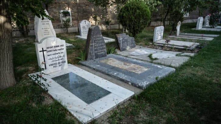 Image à la une de Vieux de deux siècles, le cimetière britannique de Kaboul coule des jours tranquilles