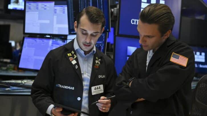 Image à la une de Wall Street atone avant la décision de la Fed