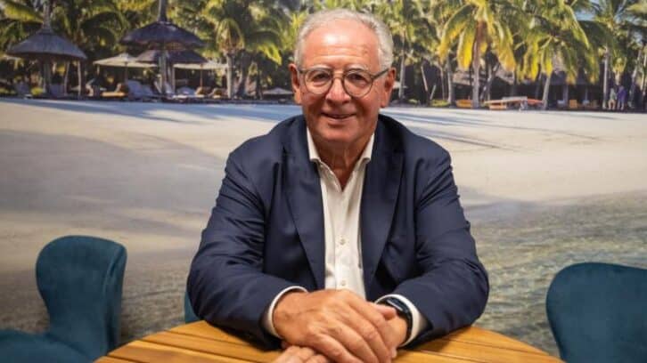 Image à la une de René-Marc Chikli, défenseur du tourisme, de l’avènement du net à la crise du Covid