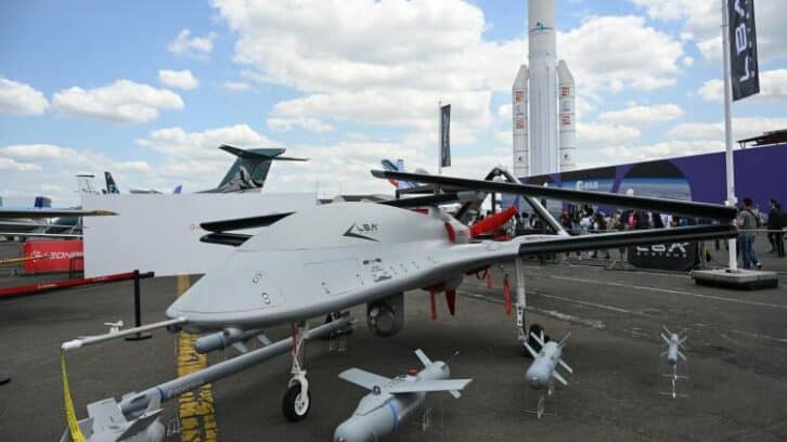 Image à la une de Bourget: le décollage tardif du drone européen