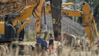 Image à la une de Reprise au ralenti et sous surveillance policière de travaux sur le chantier de l’A69