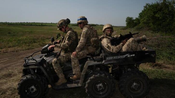 Image à la une de Sur le front, la suprématie des drones russes redessine la logistique ukrainienne