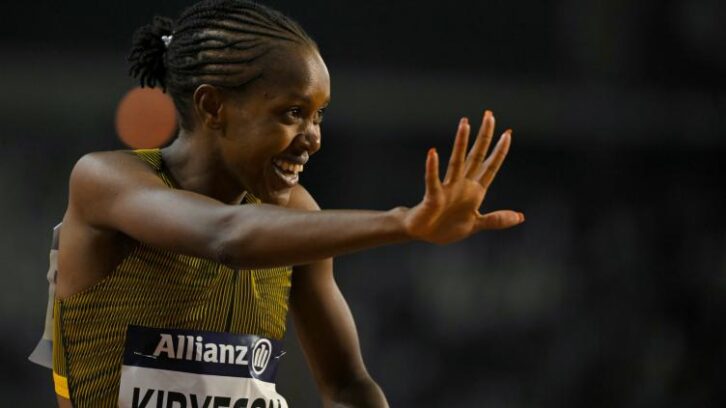 Image à la une de Athlétisme: la Kényane Faith Kipyegon s’attaque à la barrière des quatre minutes au mile
