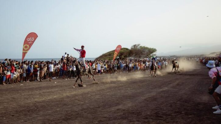 Image à la une de Des milliers de Cap-Verdiens célèbrent les fêtes de la Saint-Jean