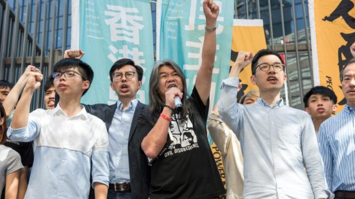 Image à la une de Hong Kong: l’un des derniers partis d’opposition annonce sa dissolution