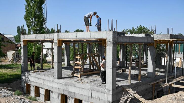 Image à la une de Les migrants d’Asie centrale en Russie, ligne de vie financière pour leurs pays