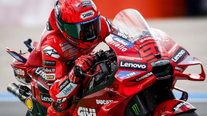 Image à la une de MotoGP: Marc Marquez s’impose dans la Cathédrale de la vitesse