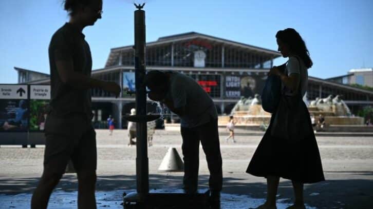 Image à la une de Canicule en France: “du jamais vu” avec 84 départements en vigilance orange