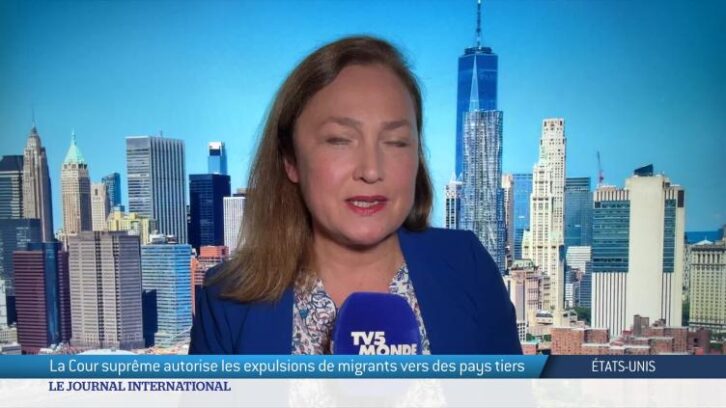 Image à la une de États-Unis : la Cour suprême autorise les expulsions de migrants