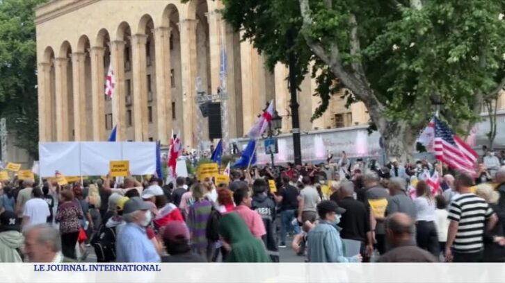 Image à la une de Géorgie : manifestation pro-européenne devant le Parlement