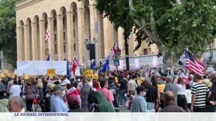 Image à la une de Géorgie : nouveau rassemblement devant le Parlement