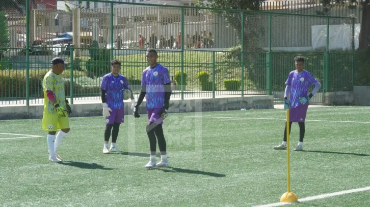 Image à la une de FOOTBALL – “Rôrô” devra choisir entre “Manda”, “Toldo” et “Mickael” pour remplacer “Nina” dans les buts des Barea A’ pour la Cosafa Cup