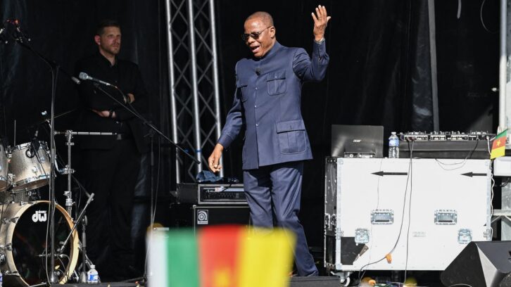 Image à la une de Présidentielle au Cameroun : Maurice Kamto défie Paul Biya avec une démonstration de force à Paris