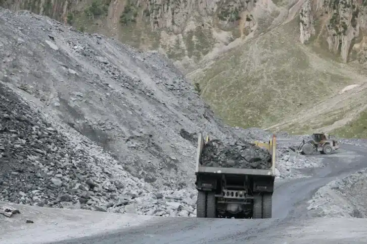 Image à la une de SECTEUR EXTRACTIF – Une Loi sur les grands projets d’exploitation minière à la place de la LGIM en préparation