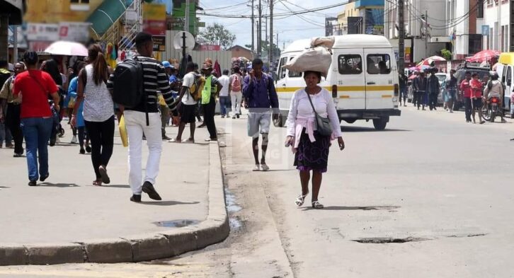 Image à la une de AFFAIRES CIVIQUES ET POLITIQUES – Madagascar obtient un score de 48 sur 100 dans l’Indice mondial de participation des Jeunes