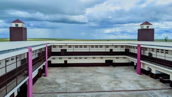 Image à la une de VOLS DE BŒUFS – Les détenus envoyés à la prison d’Ikelivondraka