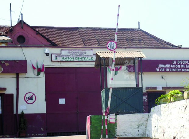 Image à la une de Empoisonnement à Ambohimalaza – Fenohasina et sa mère à Antanimora