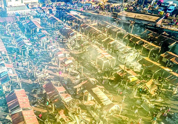 Image à la une de Incendie au marché de Sabotsy Antsirabe – Plus de 3 000 marchands en détresse !