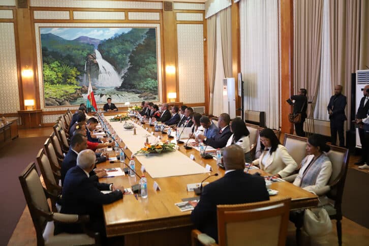 Image à la une de GOUVERNEMENT – Des ministres au cœur de la tempête