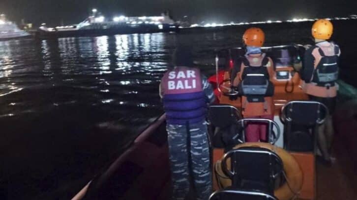 Image à la une de Naufrage d’un ferry au large de Bali, au moins 4 morts et une trentaine de disparus