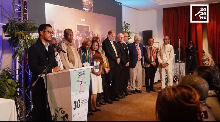 Image à la une de BIODIVERSITÉ – Madagascar en capitale mondiale de la primatologie le temps d’un Congrès
