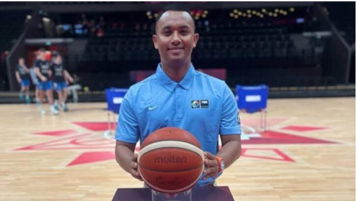 Image à la une de YANN VEZO DAVIDSON, ARBITRE INTERNATIONAL – “J’ai enchaîné des top performances qui m’ont conduit à la petite finale” du Mondial de basketball U19