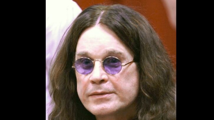 Image à la une de NECROLOGIE – Ozzy Osbourne, le parrain du heavy metal, s’est éteint à l’âge de 76 ans