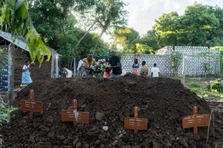 Image à la une de Massacre de Shakahola au Kenya : un tribunal ordonne l’exhumation de fosses communes